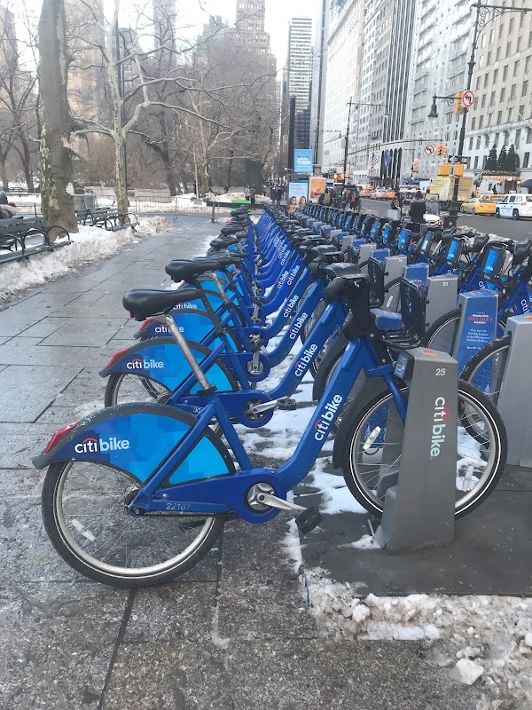 Citi Bike: Central Park S & 6 Ave